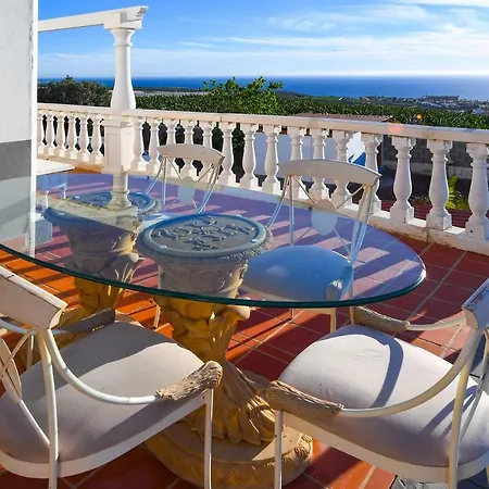 Del Sol Paraiso Villa *